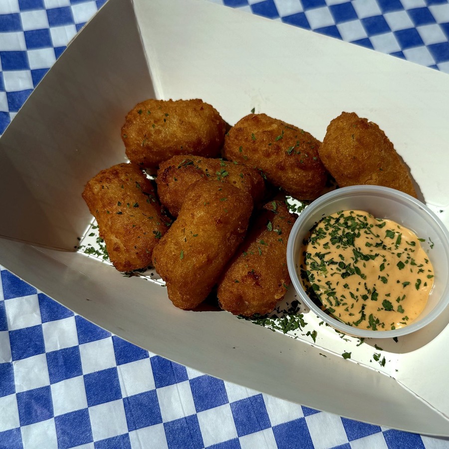 Mac and cheese bites with dip